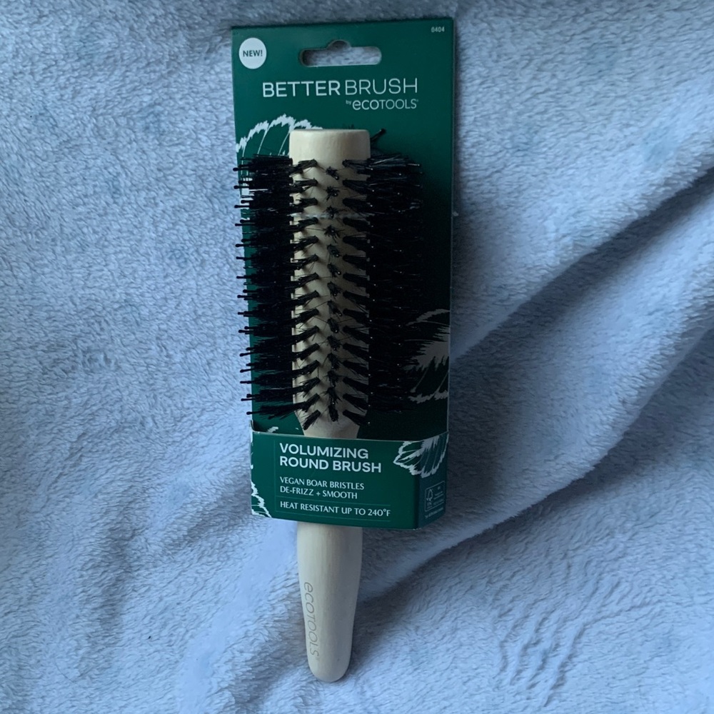 EcoTools Volumizing Round Brush - Black and Cream